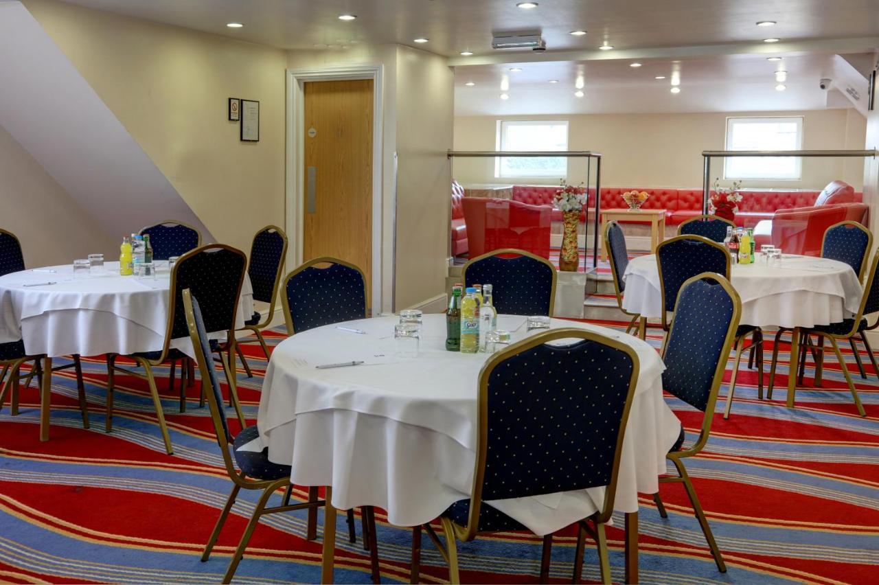 Best Western Greater London Ilford Bagian luar foto